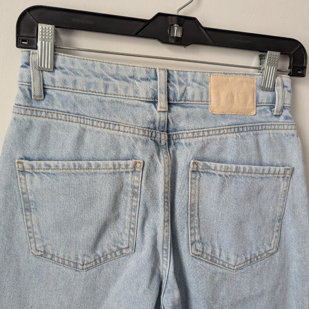 Zara High Waist High Rise Light Wash 100% Cotton Raw Hem Wide Leg Jeans Size 2 - Picture 5 of 11